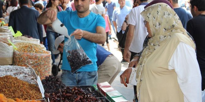 Şanlıurfa’da Hurma Tezgahtaki Yerini Aldı