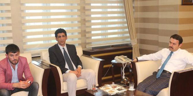 Ağrı Valisi Musa Işın Gazetecilere Projeleri Anlattı