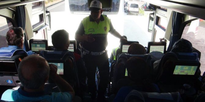 Tur Otobüslerinde Sıkı Denetim