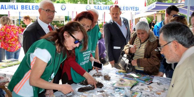 Yerli Tohumlar Manisa’da Takas Edildi