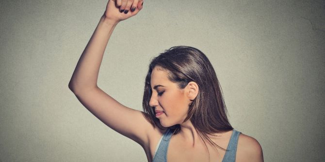 Yaz Aylarının Kabusu Terlemeye Çözüm