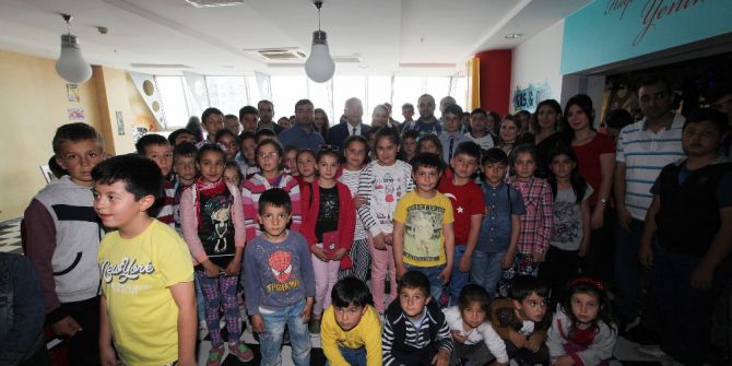 Mülteci Çocukların Müze Heyecanı