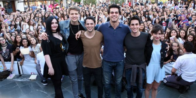 4n1k Filminin İzmir Galasında İzdiham