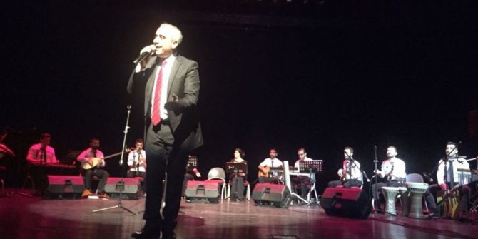 Silah Sesleri Yerini Müzik Sesine Bıraktı