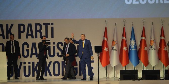 Erdoğan Besmele Ve Fatiha İle Geri Döndü