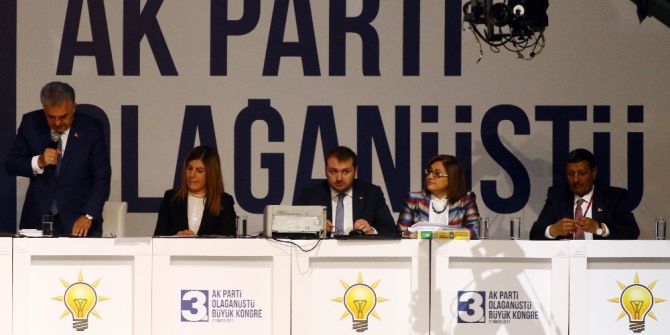 Ak Parti’de Tüzük Değişti