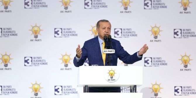 Erdoğan’dan Ak Parti Teşkilatlarında Yenileme Hareketi Sinyali