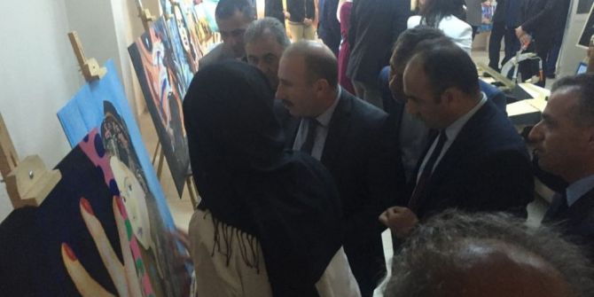 Güzel Sanatlar Lisesinden Yıl Sonu Resim Sergisi
