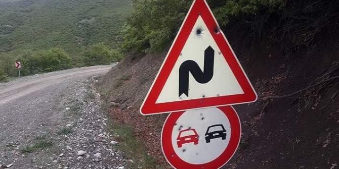Magandalar Yol Tabelalarına Dadandı