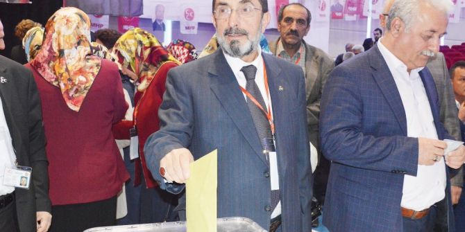 Mhp Merkez İlçe Başkanlığına Fazıl Deligözoğlu Seçildi