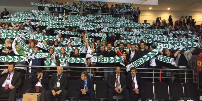 Ak Parti Bursa Teşkilatı Üyeleri 52 Otobüs İle Tarihi Kongreye Çıkartma Yaptı