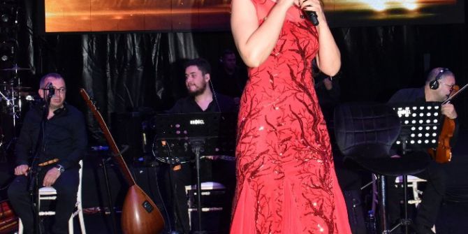 Zara, Hayranlarına Unutulmaz Bir Gece Yaşattı