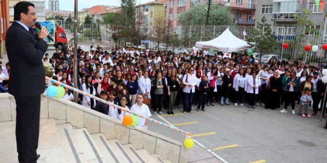 Başkan Ak, Bilim Fuarına Katıldı