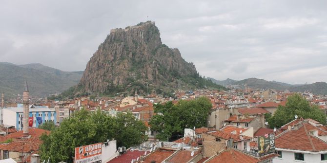 Afyonkarahisar’da Hava Sıcaklığı 8 Dereceye Kadar Düştü