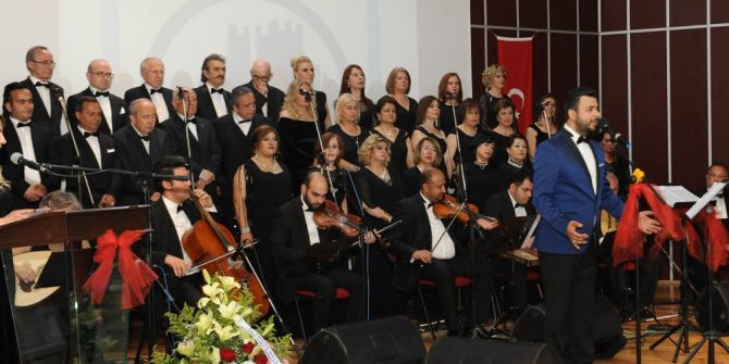 Altındağ Belediyesi Tsm Korosundan Muhteşem Performans