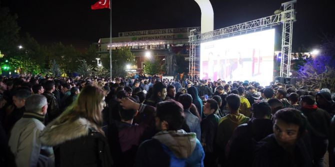 Şampiyonluk Heyecanı Yenimahalle’de Yaşandı