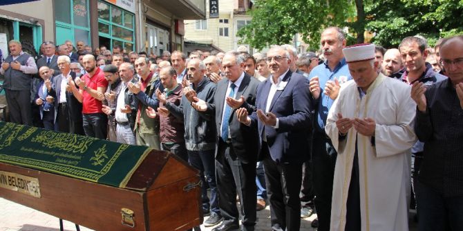 Ölen Babaya Son Görev