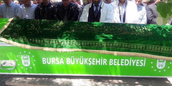 Hac Seminerine Gideceği Gün Cenazesi Kalktı