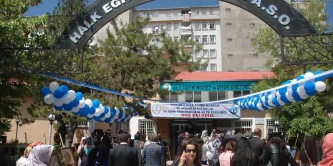 İpekyolu Halk Eğitim Merkezi Müdürlüğünden Yılsonu Sergisi