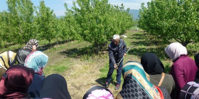 Gürsu’da “Altın Makaslı Kadınlar” Yetişiyor