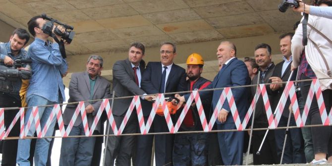 Başkan Karaçoban Temel Atma Törenine Katıldı