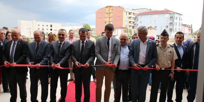 Çerkezköy Belediyesi Mahalle Evleri Yılsonu Sergisi