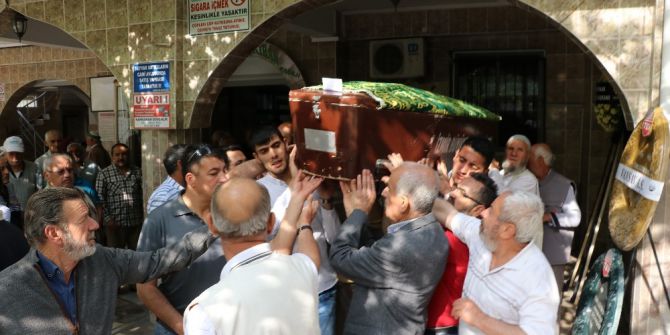 İzmir’de Cinayete Kurban Giden Genç Defnedildi