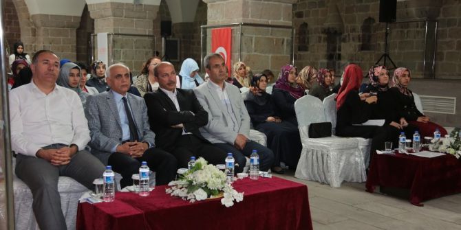 ‘Kadın Yasal Hakları Eğitimi’ Konusunda Konferans Düzenlendi