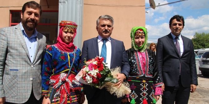 Sındırgı’da Kitap Fuarı Açıldı