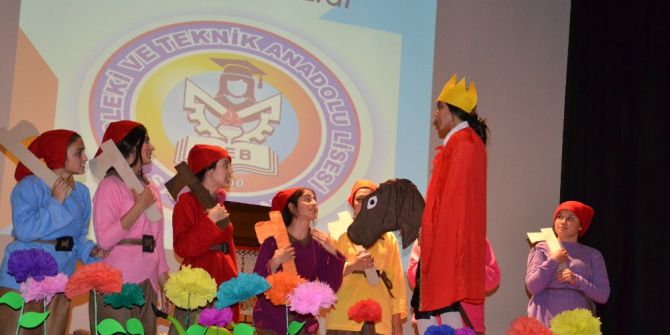 Saruhanlı’da Çocuklar Şenlikte Eğlendi