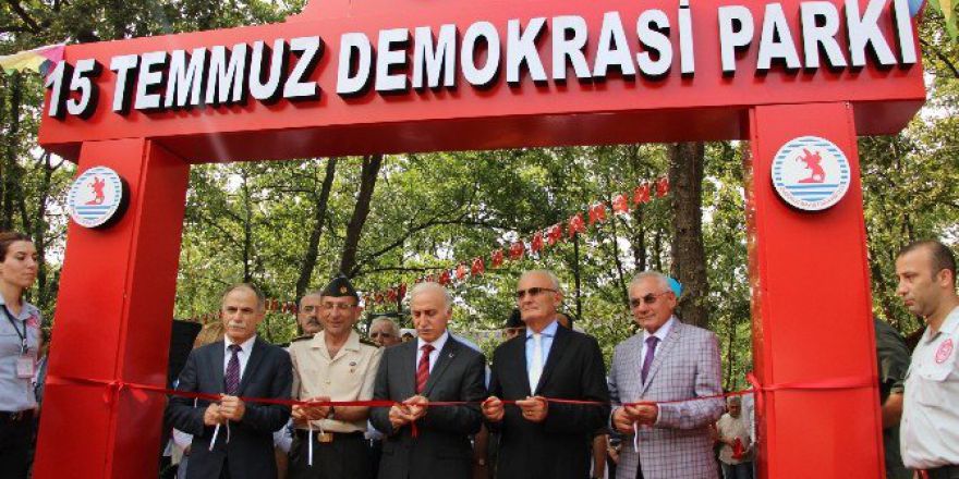 Omü’de “15 Temmuz Demokrasi Parkı Ve Anıtı” Açıldı