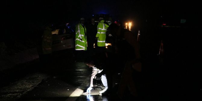 Otoyolda Kamyonun Çarptığı Kişi Hayatını Kaybetti