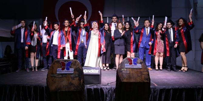 Aydın Değişim Koleji Mezunlarını Uğurladı