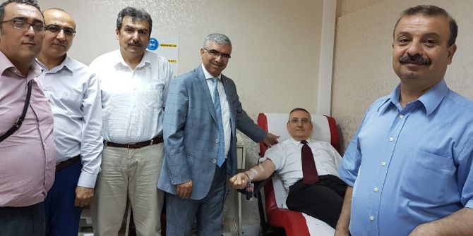 Adalet Dağıtanlardan Kan Bağışı