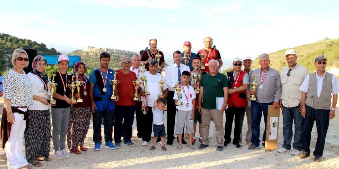 Başkan Mustafa Turgut Ok Ve Trap Atışı Yaptı