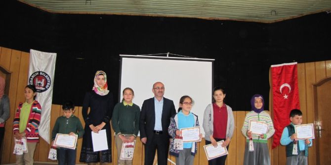 Hisarcık’ta Kitap Okuma Yarışması Ödülleri Dağıtıldı