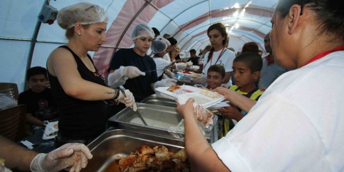 Bayraklı’da Altı Noktaya İftar Çadırı Kurulacak