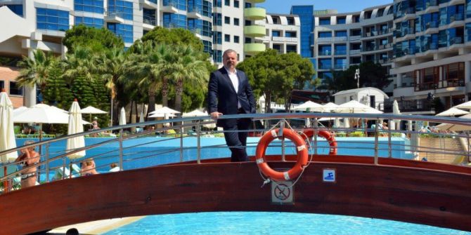 Antalya Turizmini Bekleyen Tehlike ’Fiyat İndirimi’