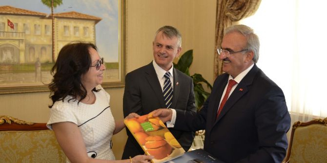 Kanada’nın Ankara Büyükelçisi Cooter, Antalya’da