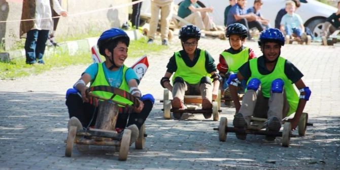 Hisarcık’taki Tahta Araba Yarışmaları Nefesleri Kesti