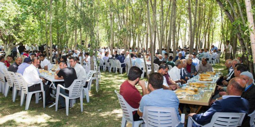 Van’da İki Aile Arasındaki Husumet Barışla Sonuçlandı