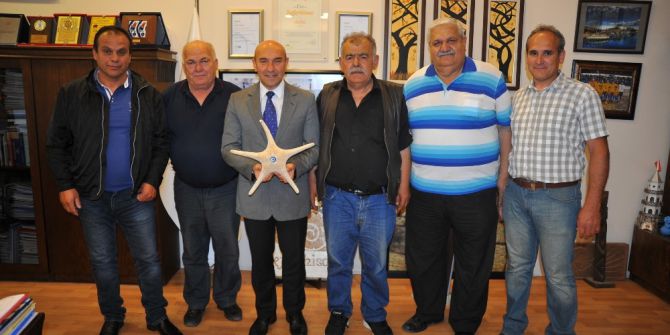 İzmirli Balıkçılardan Başkan Soyer’e Teşekkür
