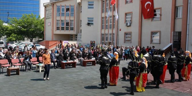 Ümraniye’de Otizmli Çocuklar İçin Mezuniyet Töreni Düzenlendi