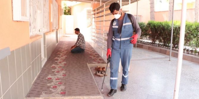 Suriye Sınırındaki Camilerde İlaçlama Çalışması
