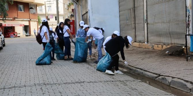 Cizre’de Temizlik Kampanyası Başlatıldı