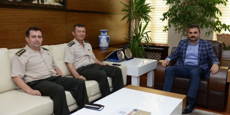 Komutanlardan Başkan Külcü’ye Ziyaret