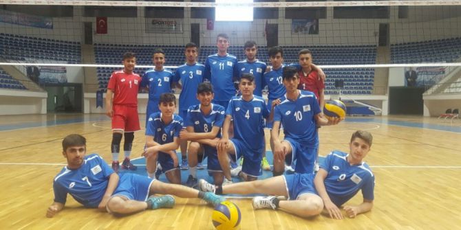 Hakkarili Voleybolcular Türkiye Finallerinde