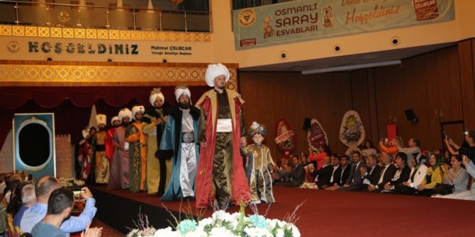 Osmanlı Saray Esvapları Defile Ve Sergisi
