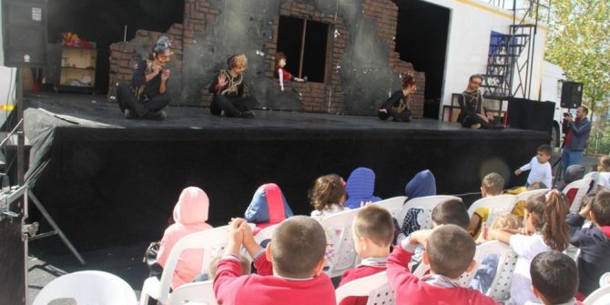 Tır Tiyatrosu Yaz Turnesine Çıktı