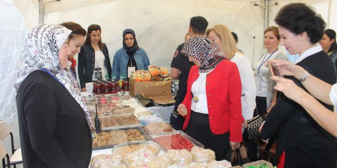 Siirt’te Şehit Çocukları İçin Kermes Açıldı
